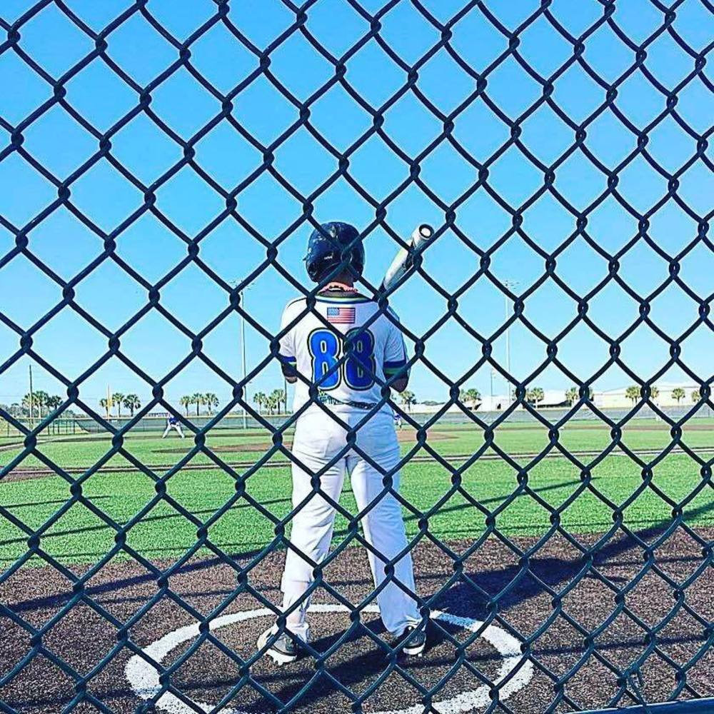 Meet your Posher, Carlos